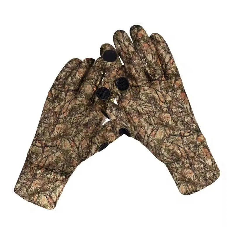 Woodland camouflage gloves with extended cuffs