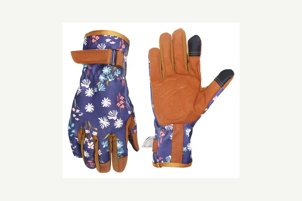 Blue floral kids gloves with tan reinforced palms